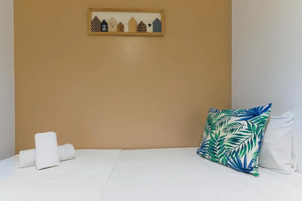 Be Barcelona Eixample Universidad Apartment