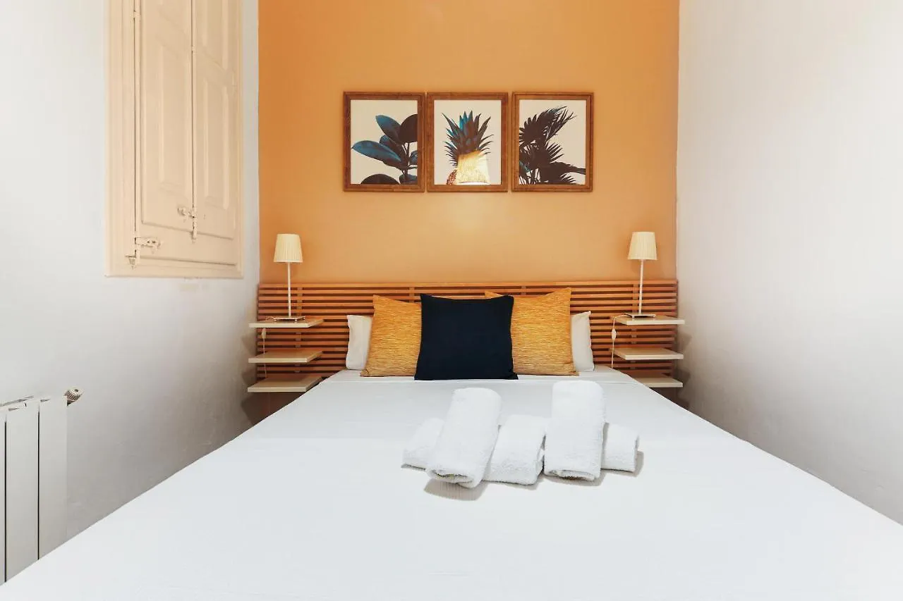 Be Barcelona Eixample Universidad Apartment Ισπανία